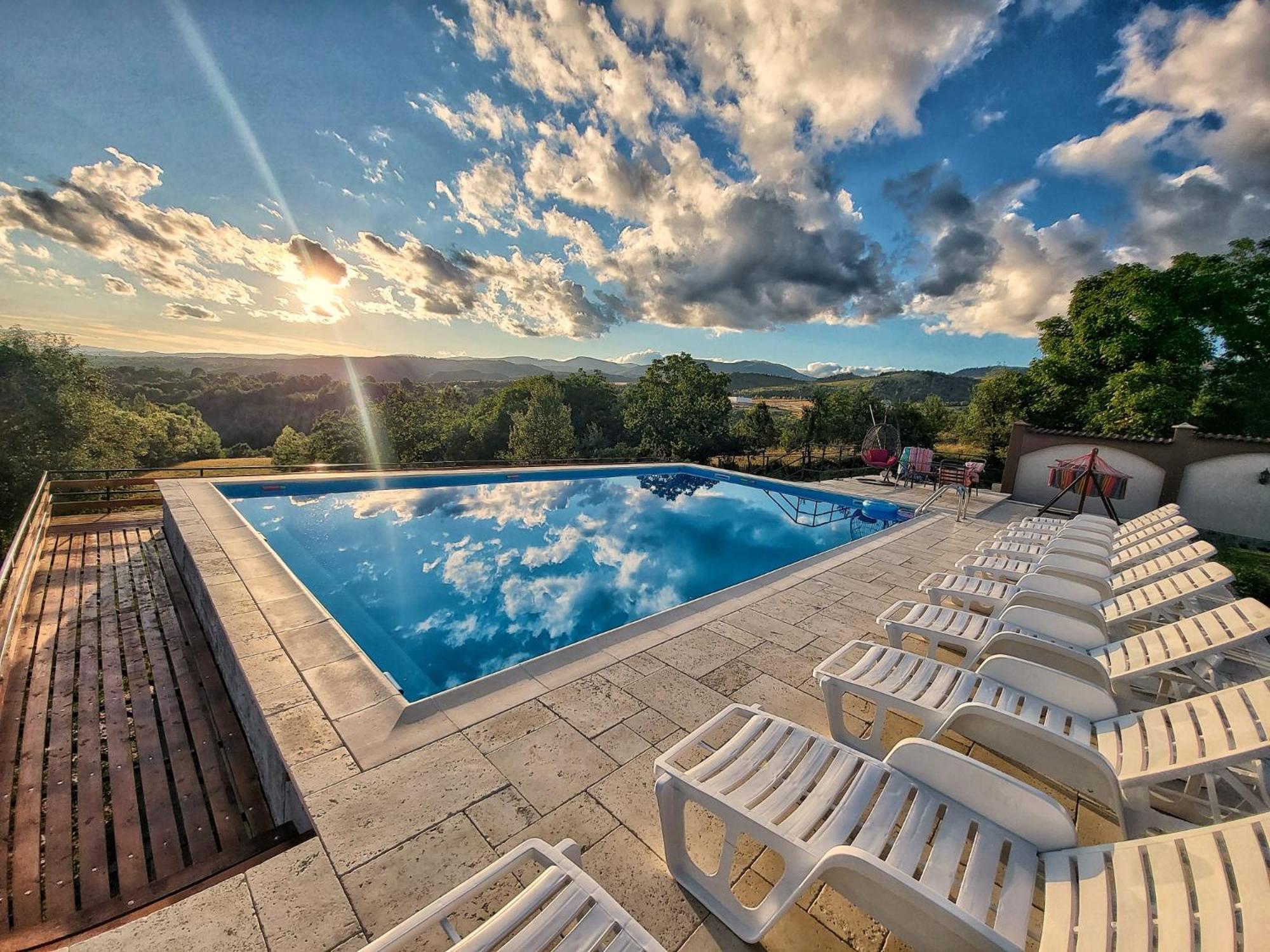 Conacul Lui Bulica Hotel Novaci-Străini Buitenkant foto