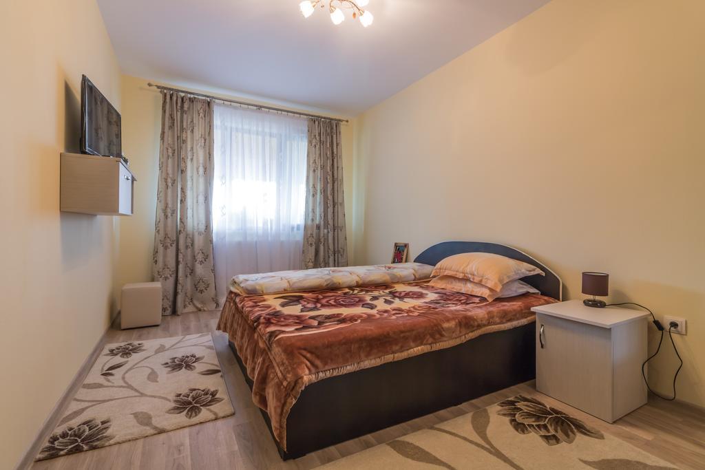 Conacul Lui Bulica Hotel Novaci-Străini Buitenkant foto