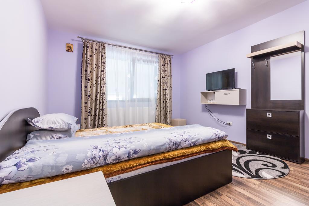 Conacul Lui Bulica Hotel Novaci-Străini Buitenkant foto